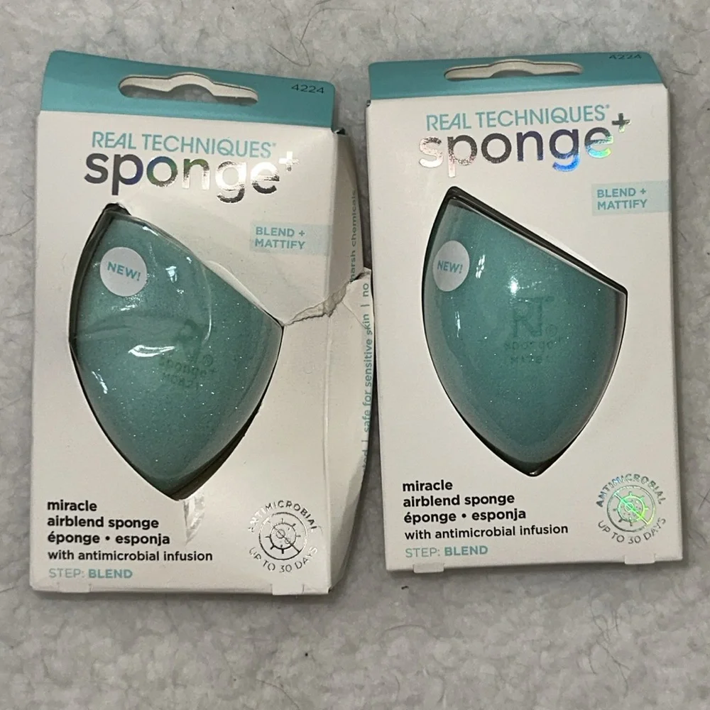 2 Real Techniques Sponges Blue Sponge Lot of 2 Set